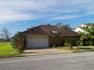 1520 Crestmont St, Dinsmore TX  77488-3429 exterior