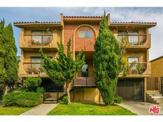 370 Commonwealth Ave, Los Angeles CA  90004-3608 exterior
