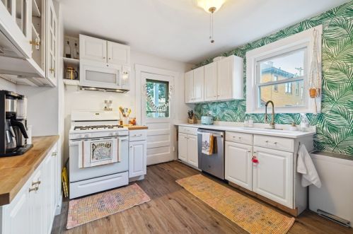 87 16 St, Ambridge PA 15003-1911 exterior