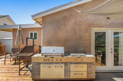 248 Tefft St, Nipomo CA  93444-9701 exterior