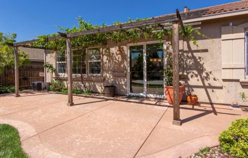 2011 Stockman Cir, Folsom CA  95630-6236 exterior