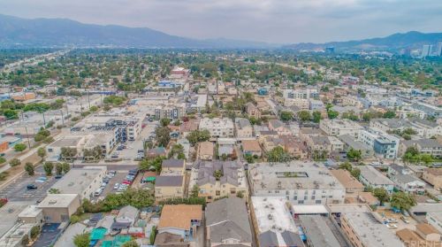 5325 Denny Ave, North Hollywood CA  91602-3218 exterior