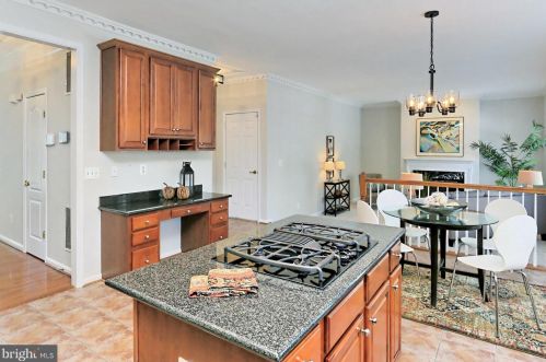 14286 Chalfont Dr, Haymarket VA  20169-2632 exterior