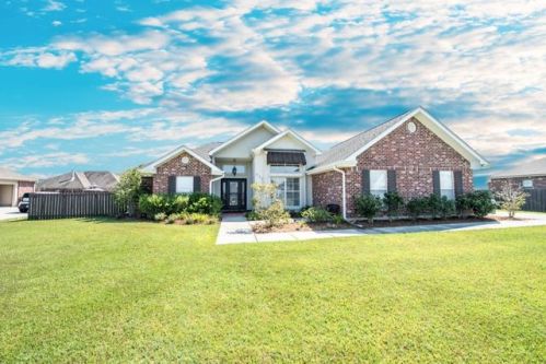 513 Daxs Pl, Thibodaux, LA 70301-6829
