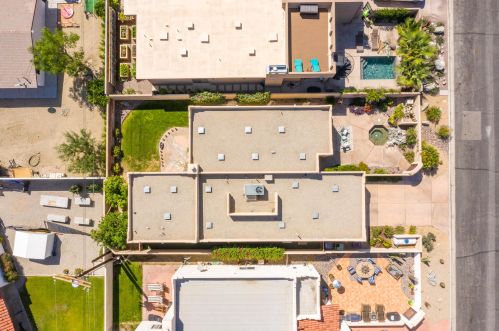 54560 Avenida Madero, La Quinta CA  92253-3725 exterior