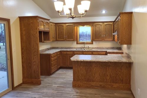 818 Chapel View Rd, Green Bay, WI 54311-7653