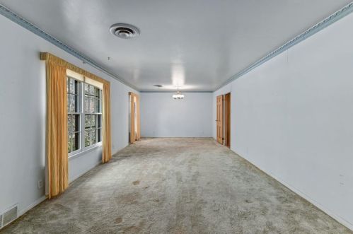 2428 Oakridge St, Denton, TX 76209-1143
