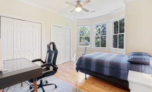 109 Shelmore Blvd, Mount Pleasant SC  29464-6614 exterior