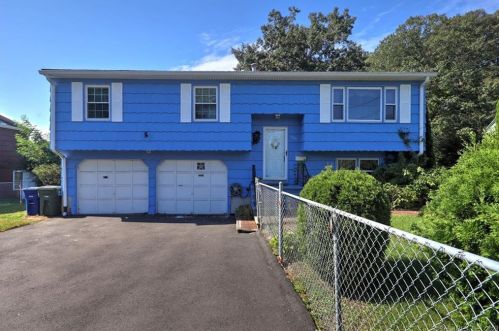 1255 Chopsey Hill Rd, Bridgeport, CT 06606-2420