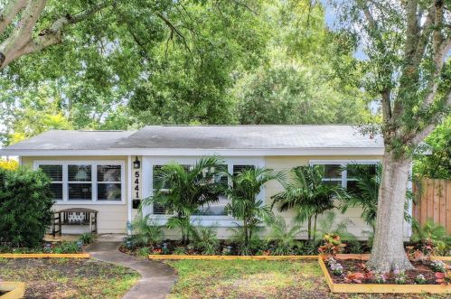 5441 39th Ave, Saint Petersburg, FL 33709-5605