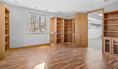 30 Caleb Dr, Danville NH  03819-3016 exterior