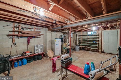 1823 Harvey Straughn Rd, Blackbird DE  19734-9646 exterior