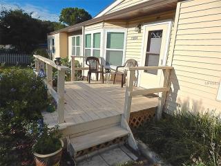 17004 Bay Ave, Montverde, FL 34756-3412