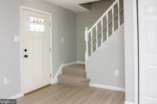 20 Lakeview Dr, Littlestown PA  17340-1703 exterior