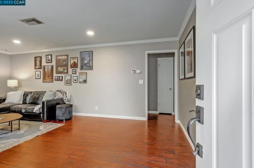 200 El Dorado Ave, Danville, CA 94526-3840
