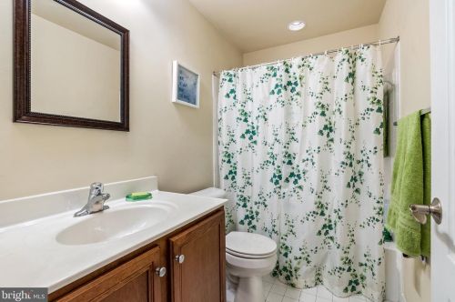 15 Lackawanna Ln, Falling Waters WV  25419-9402 exterior