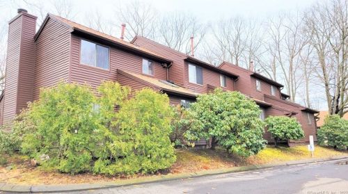 63 Trolley Cir, Milford, CT 06460-5966