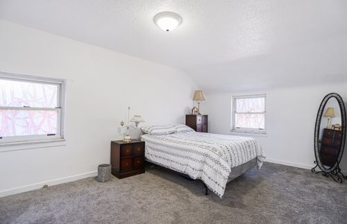 205 Macfarlane Dr, Pittsburgh PA  15235-4213 exterior