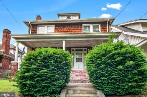 629 Pine St, Harrisburg, PA 17113-1916
