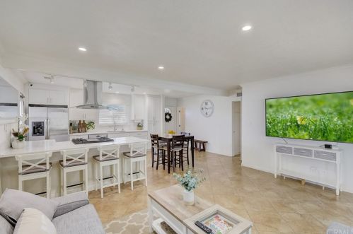 5152 Citation Ave, Cypress, CA 90630-4404