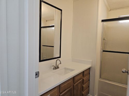 3721 Ross Ave, Glendale AZ  85308-2145 exterior