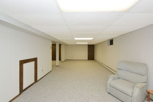 80 Stonehurst Ln, Huntington Station NY  11746-7934 exterior