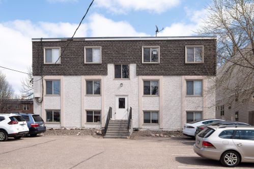 3236 Garfield Ave, Minneapolis MN  55408-3632 exterior