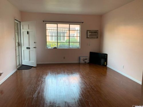 730 Chevy Chase Dr, Glendale CA 91205-3018 exterior