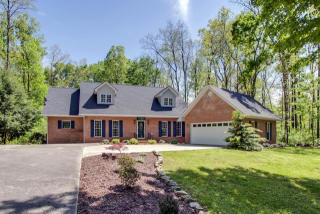 221 Mialaquo Cir, Loudon, TN 37774-6803