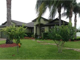 2727 Woodstream Cir, Kissimmee, FL 34743-5304