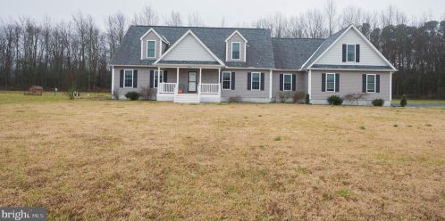 8264 Delmar Rd, Delmar, DE 19940-3241