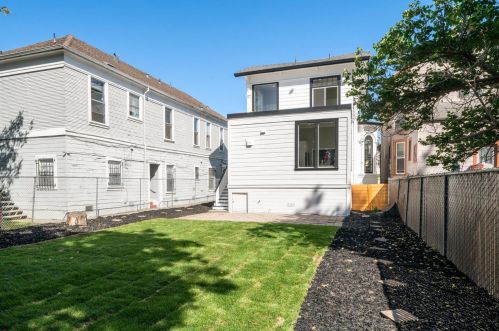 1433 Adeline St, Oakland CA  94607-2800 exterior