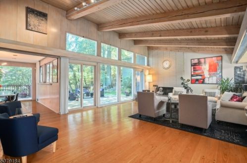 668 Brentwood Dr, South Orange, NJ 07079-1102