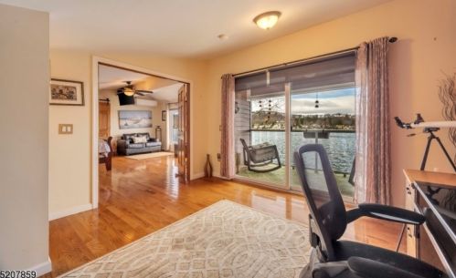 16 Maple Pkwy, Sparta NJ  07871-2011 exterior