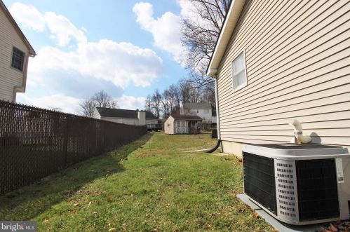 215 Ryans Run, Boothwyn PA  19060-2451 exterior