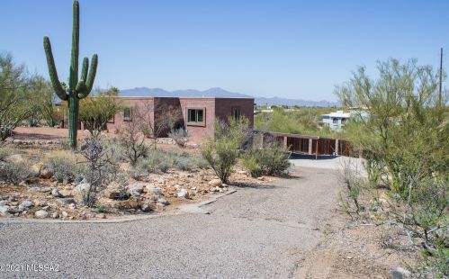 7141 Camino De Fosforo, Tucson, AZ 85718-1015