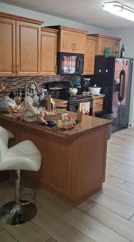 6989 36th Ave, Hialeah, FL 33018-2998