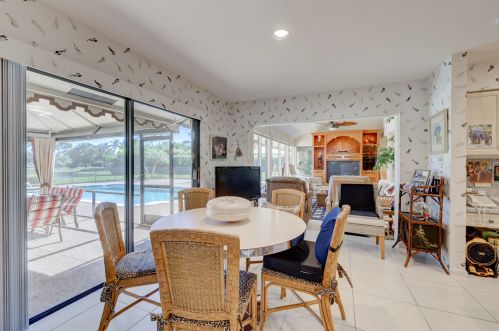 5215 Estates Dr, Delray Beach FL  33445-4385 exterior