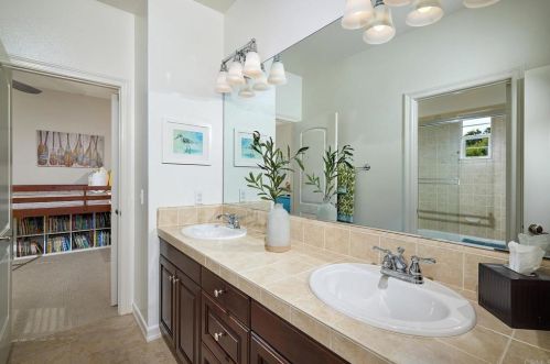 1931 Marcasite Pl, Carlsbad CA  92009-5204 exterior