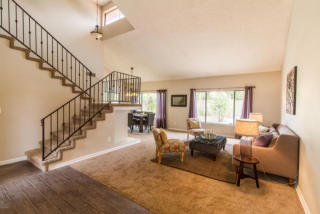 6202 Grandview Rd, Glendale, AZ 85306-1736