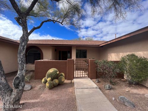 4421 Camino Gacela, Tucson AZ  85718-6807 exterior
