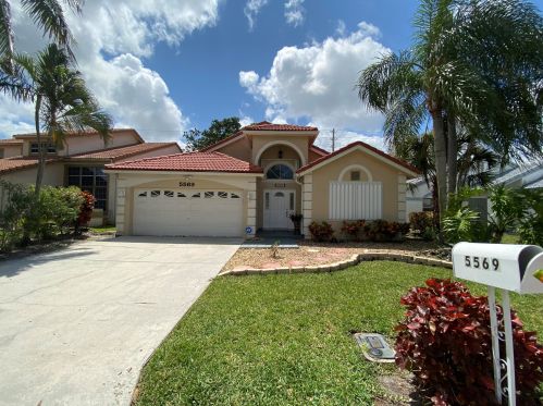 5569 American Cir, Delray Beach, FL 33484-8503