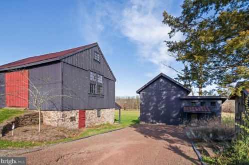 110 Papermill Rd, Dale, PA 19504-9229