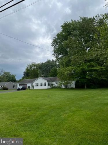 1105 Lansdale Ave, Lansdale, PA 19446-1623