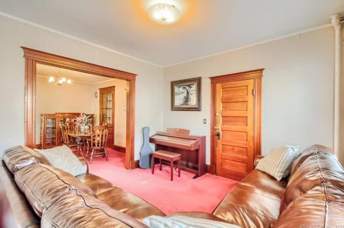 113 Glen St, New Britain CT  06051-2506 exterior