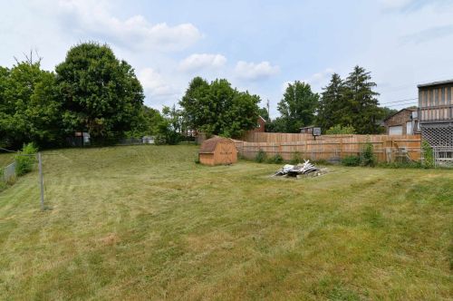 64 Burk Ave, Florence, KY 41042-2312