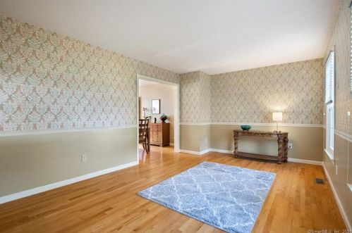 80 Settlers Ridge Rd, Milford CT  06460-3772 exterior