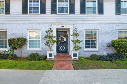 1734 3rd St, Long Beach, CA 90802-3758