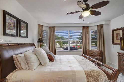 1885 139 Ter, Hollywood FL  33028-2837 exterior