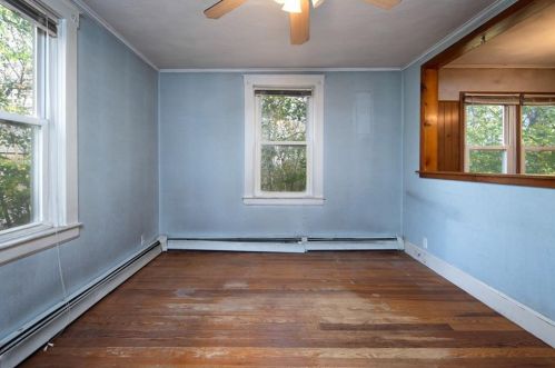 12 Vireo St, North Providence RI  02904-4724 exterior